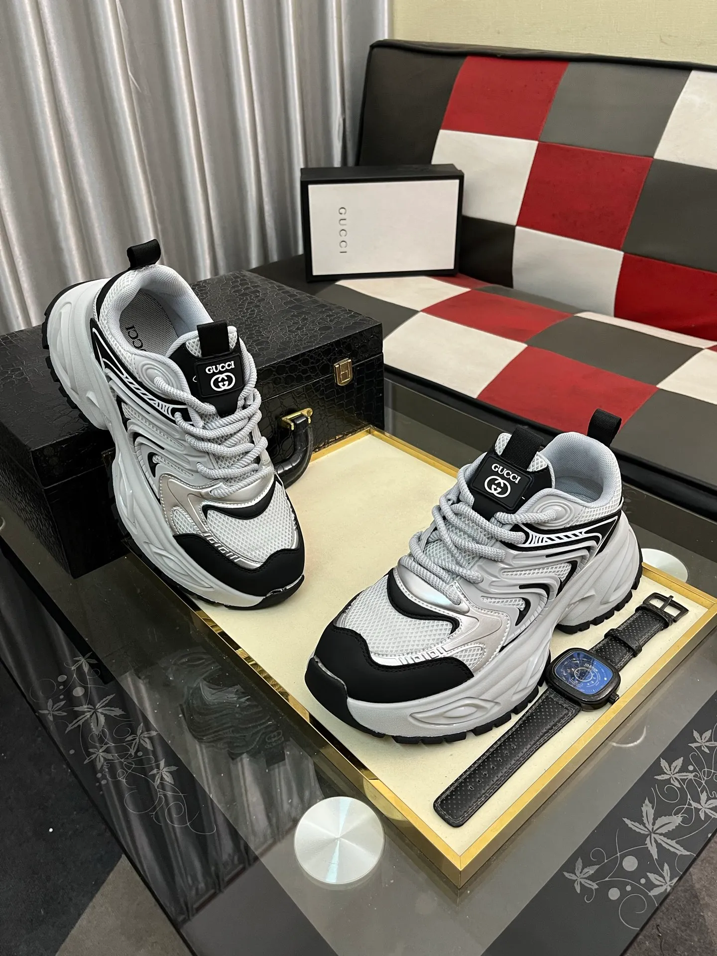 Men's shoes💰480⌚️⌚️【GUCCI】Gaobang casual and fashionable men's shoes👟hot style💥simple and elegant style, exclusive for trendy men. Unique official website latest brand elements👑Gucci original decoration, fashionable and generous, original calfskin fabric➕Comfortable leather lining ✅Size: 38-44, 2⃣️colors available